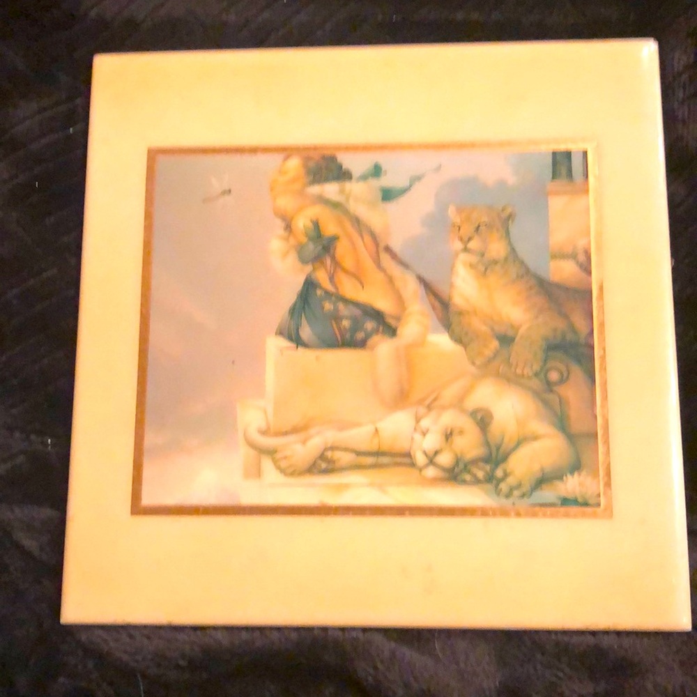 VINTAGE MICHAEL PARKES COLLECTABLE WALL TILE..RARE.